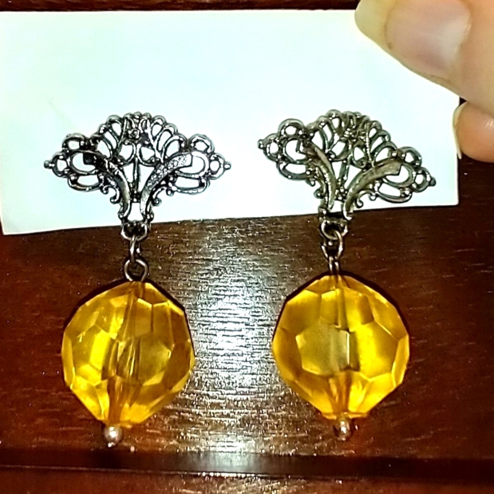 Vintage 1960's Faceted Lucite Earrings